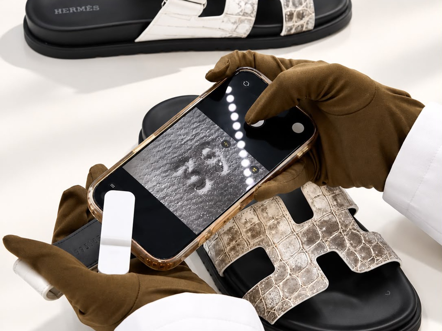 HIGH-END FOOTWEAR